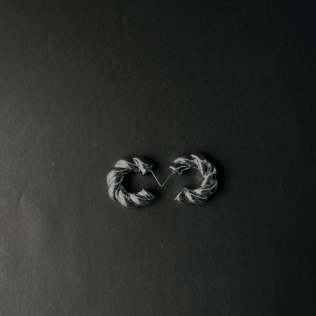 Bold Twist Chunky Hoops