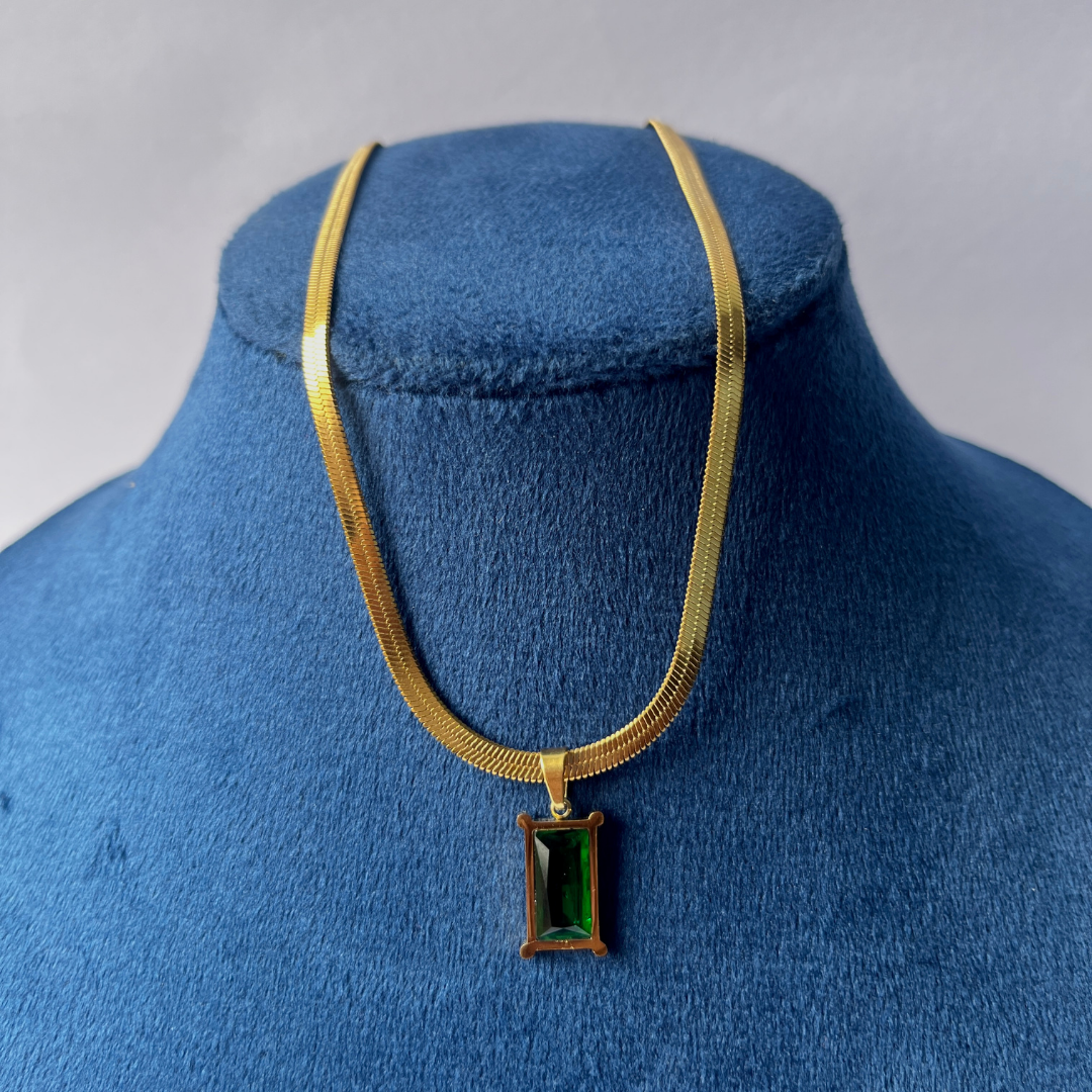 Snake Chain Necklace with Green Stone