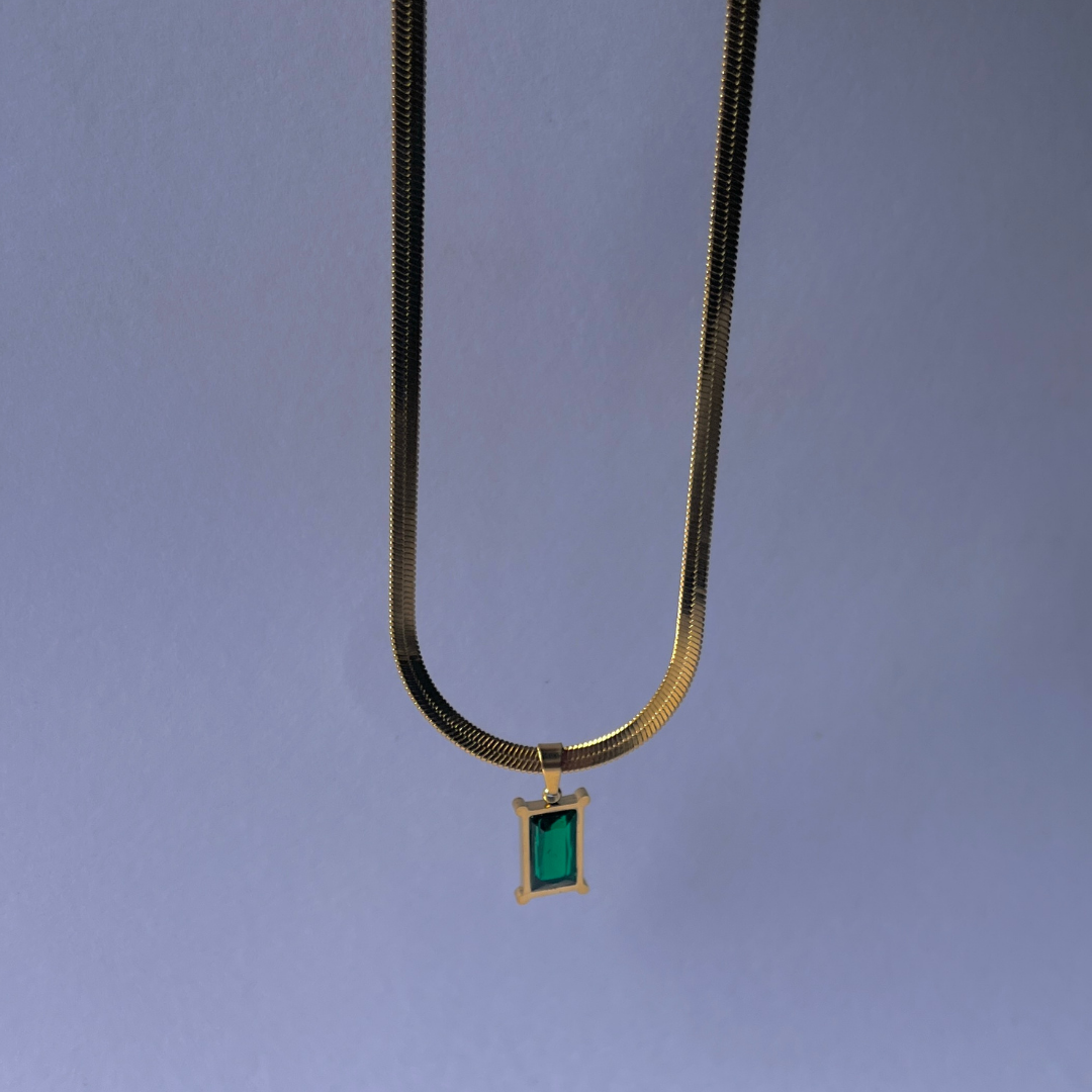 Snake Chain Necklace with Green Stone