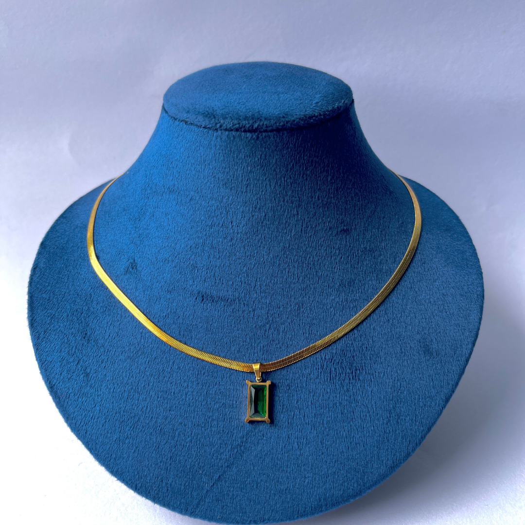 Snake Chain Necklace with Green Stone